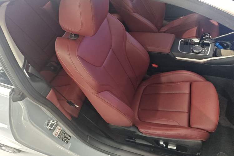 Used BMW 4 Series 2022 425i M Sport Package Right Front Seat