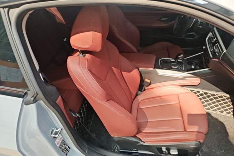 Used BMW 4 Series 2022 425i M Sport Package Right Front Seat