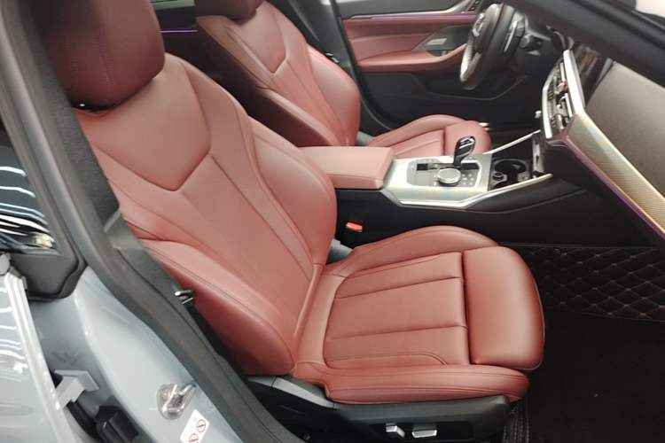 Used BMW 4 Series 2022 425i Gran Coupe M Sport Night Edition Right Front Seat
