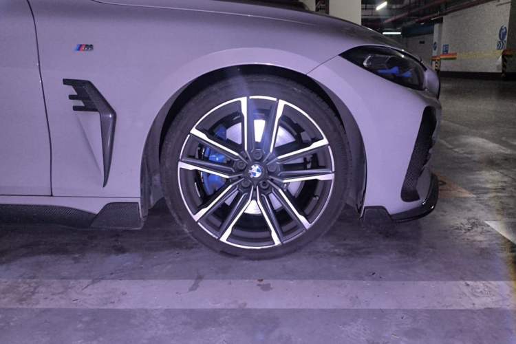 Used BMW 4 Series 2022 430i M Sport Night Edition Package Right Front Wheel Hub