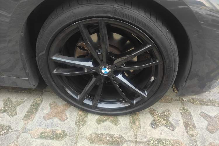 Used BMW 4 Series 2022 Revised 425i M Sport Night Edition Package Right Front Wheel Hub