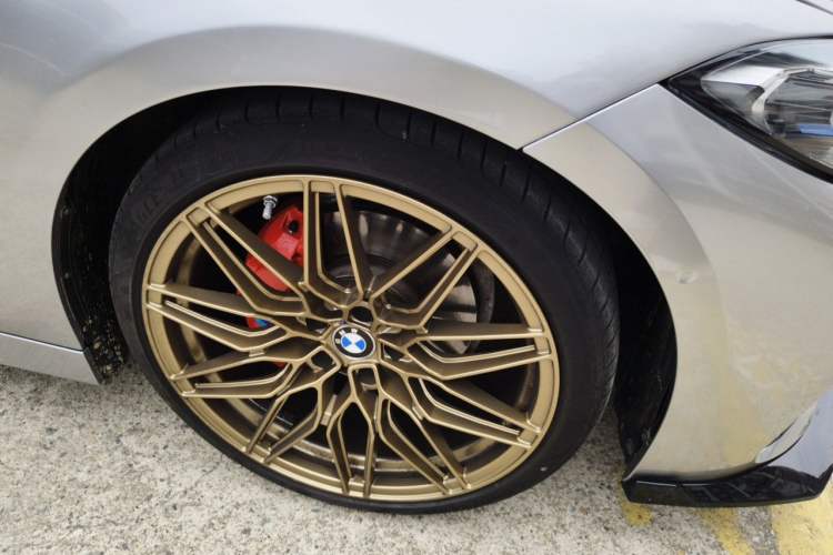 Used BMW 4 Series 2022 Revised 425i Convertible M Sport Night Edition Package Right Front Wheel Hub