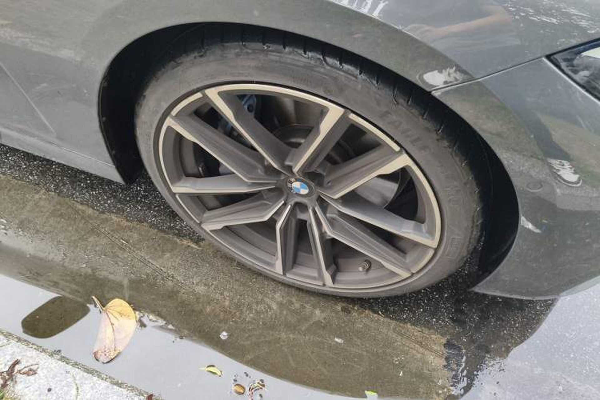 Used BMW 4 Series 2022 Second Facelift 430i M Sport Night Edition Package Right Front Wheel Hub