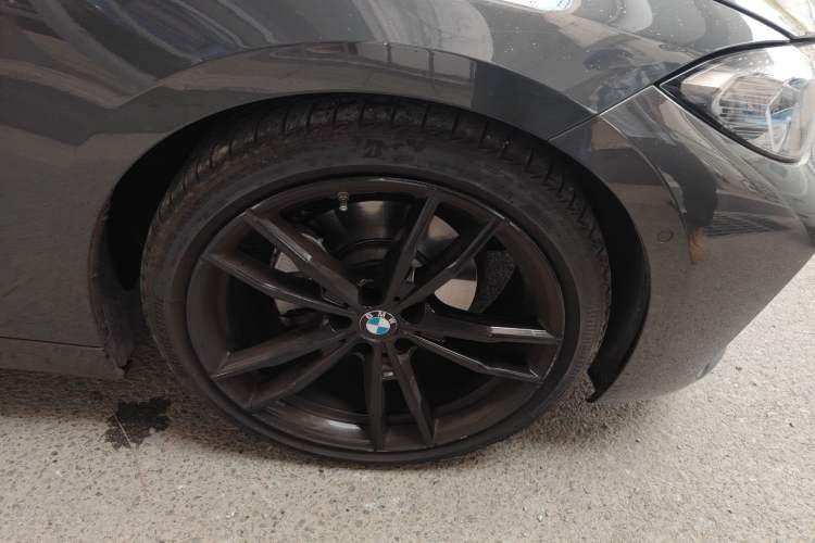 Used BMW 4 Series 2022 425i M Sport Night Edition Package Right Front Wheel Hub