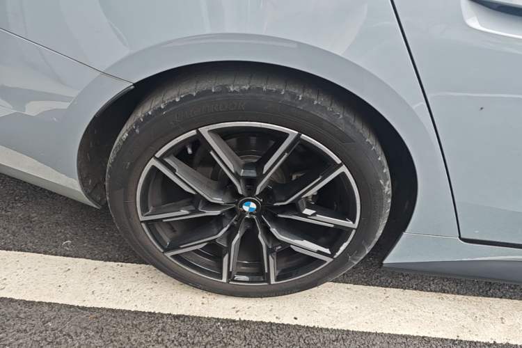 Used BMW 4 Series 2022 425i Gran Coupe M Sport Night Edition Right Rear Wheel Hub
