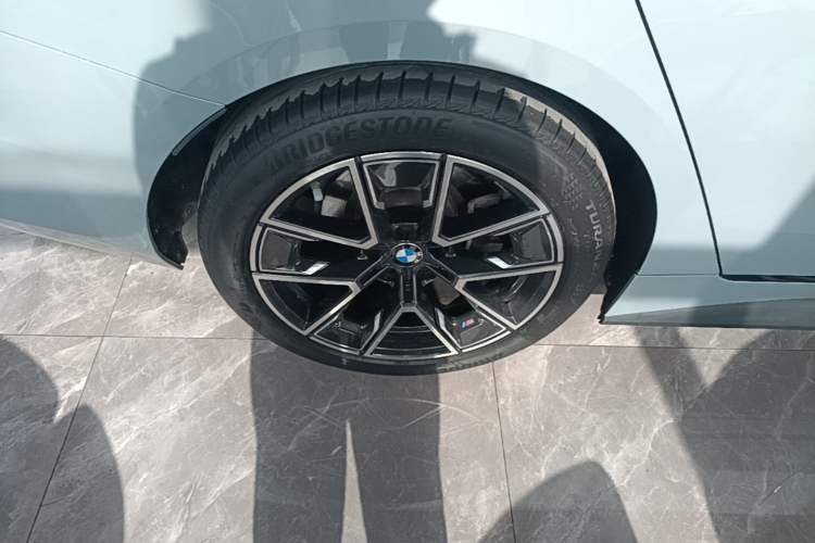 Used BMW 4 Series 2022 425i Gran Coupe M Sport Package Right Rear Wheel Hub
