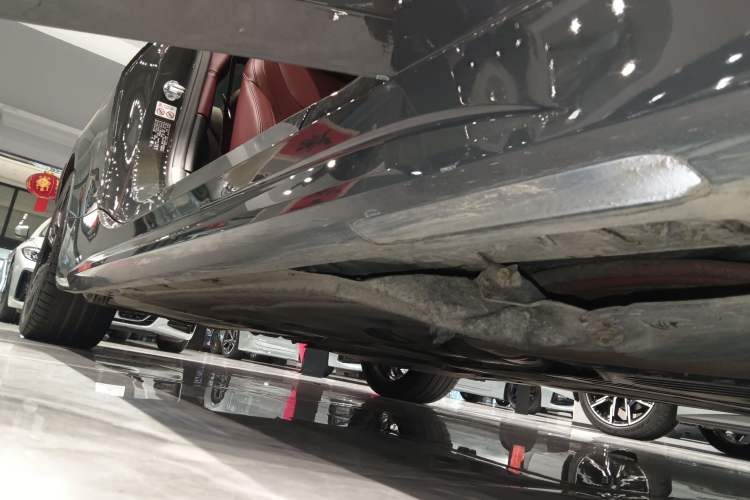 Used BMW 4 Series 2022 Revised 425i M Sport Night Edition Package Right Side Sill