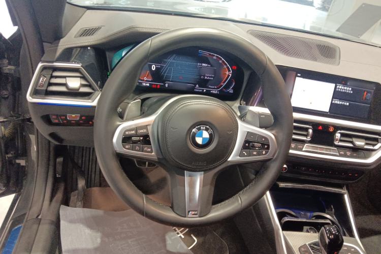 Used BMW 4 Series 2022 Revised 425i M Sport Night Edition Package Steering Wheel