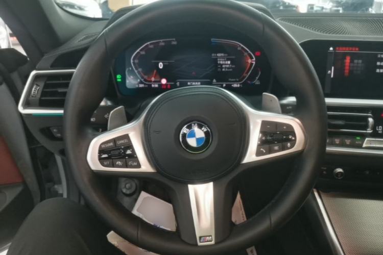 Used BMW 4 Series 2022 Second Facelift 430i Convertible M Sport Night Edition Package Steering Wheel