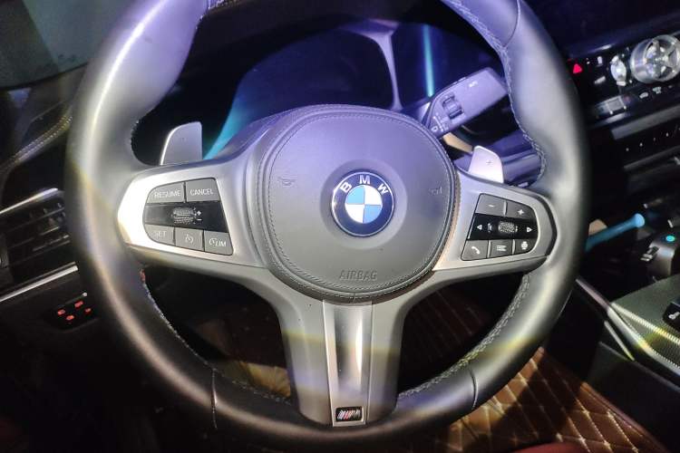Used BMW 4 Series 2022 Revised 425i M Sport Night Edition Package Steering Wheel