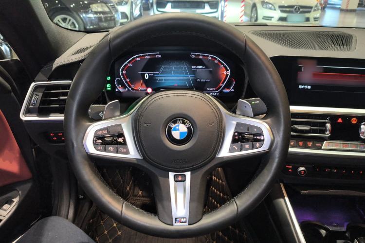 Used BMW 4 Series 2022 Second Facelift 430i M Sport Night Edition Package Steering Wheel