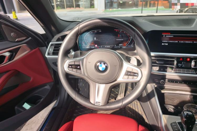 Used BMW 4 Series 2022 Second Facelift 430i Convertible M Sport Night Edition Package Steering Wheel