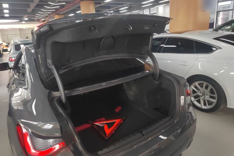 Used BMW 4 Series 2022 Revised 425i M Sport Night Edition Package Trunk