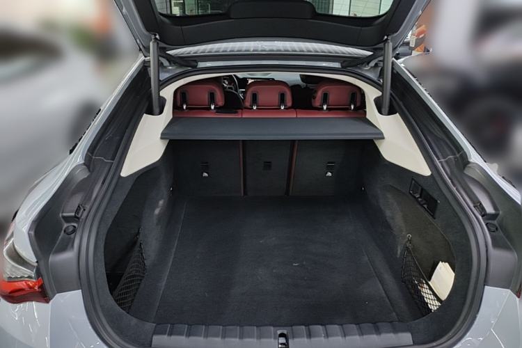 Used BMW 4 Series 2022 425i M Sport Package Trunk