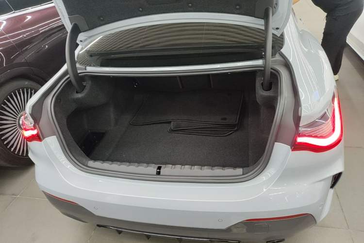 Used BMW 4 Series 2022 Revised 425i M Sport Night Edition Package Trunk
