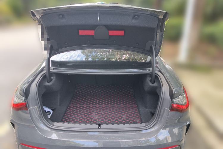 Used BMW 4 Series 2022 425i M Sport Package Trunk