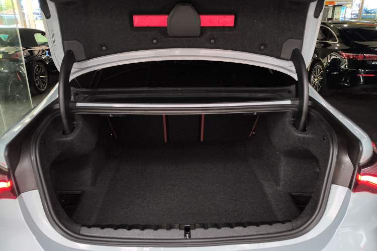 Used BMW 4 Series 2022 425i M Sport Package Trunk