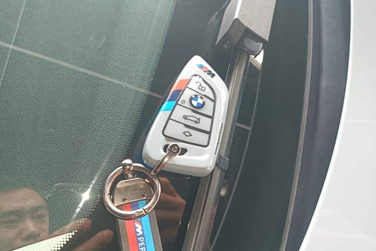 Used BMW 4 Series 2022 425i M Sport Package Vehicle Key