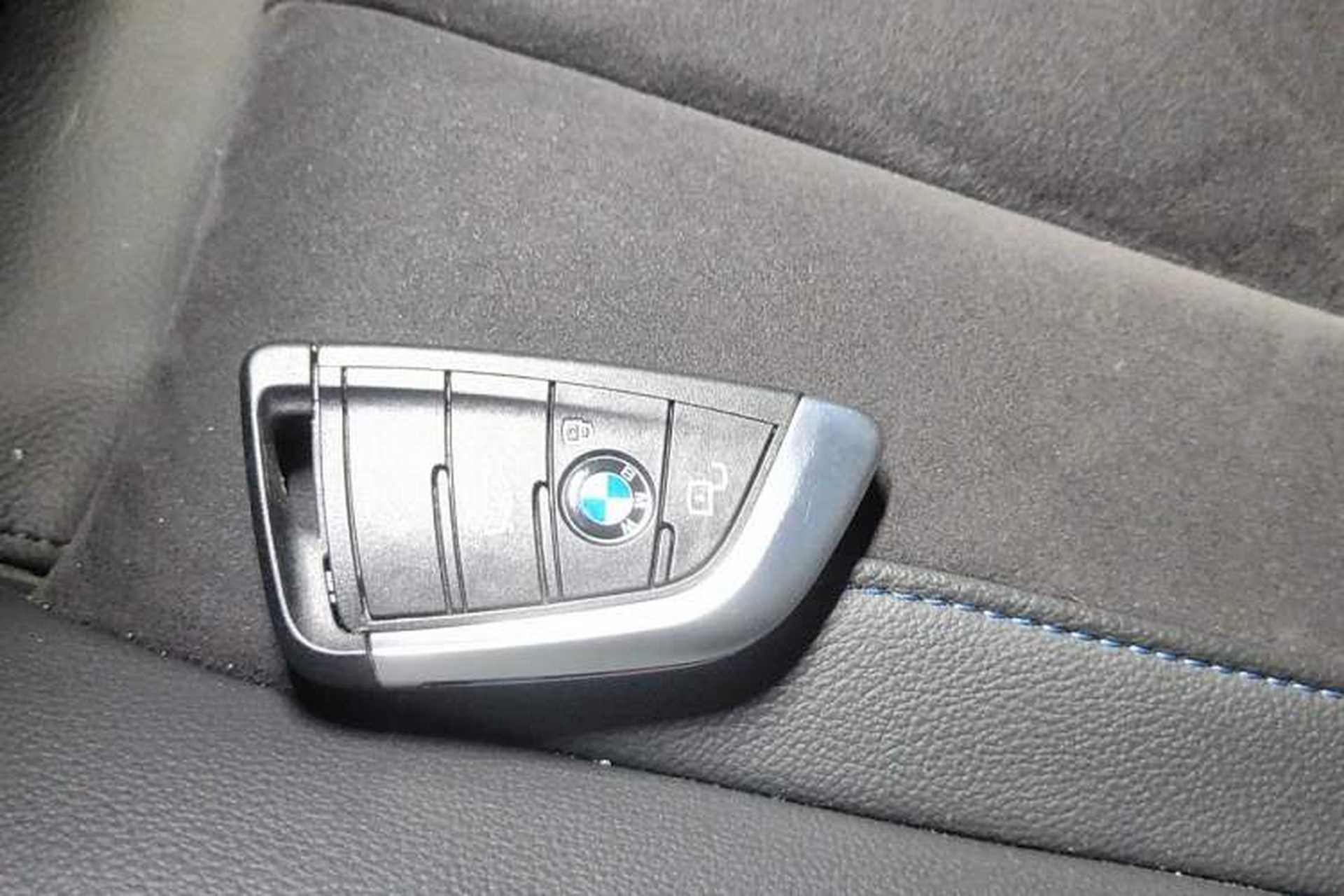 Used BMW 4 Series 2022 Second Facelift 430i M Sport Night Edition Package Vehicle Key