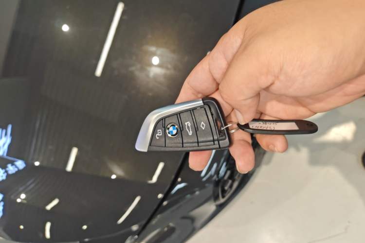 Used BMW 4 Series 2022 Revised 425i M Sport Night Edition Package Vehicle Key