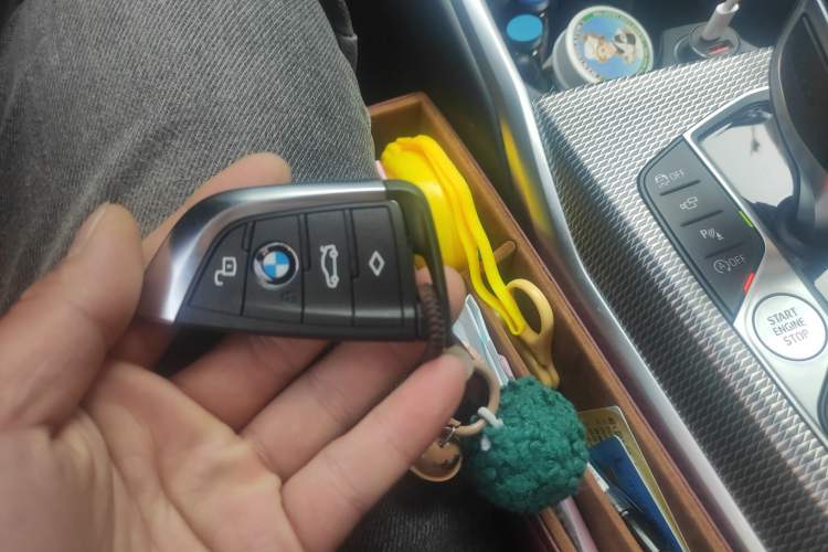 Used BMW 4 Series 2022 Revised 425i M Sport Night Edition Package Vehicle Key