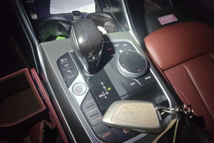 Used BMW 4 Series 2022 425i Convertible M Sport Package Gear Lever