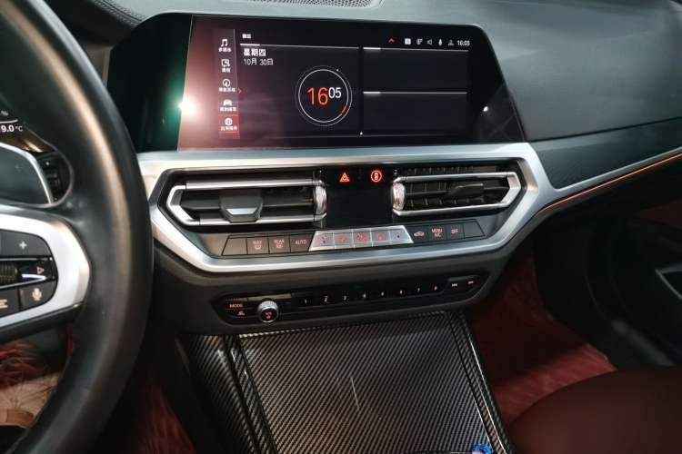 Used BMW 4 Series 2022 425i Convertible M Sport Package Audio And AC Panel