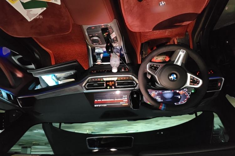 Used BMW 4 Series 2022 430i Convertible M Sport Night Edition Package Center Console
