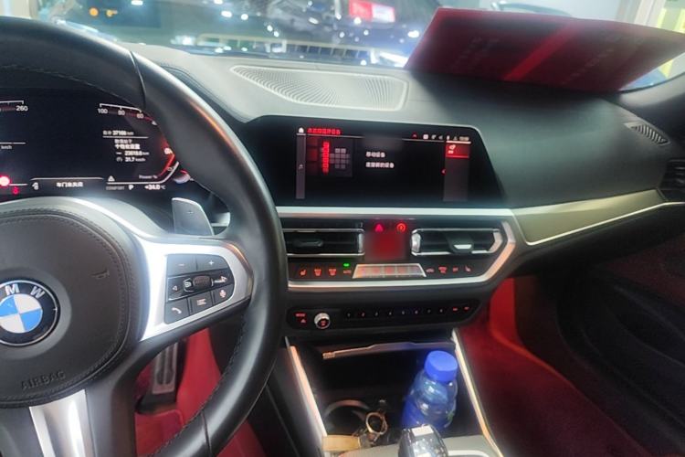 Used BMW 4 Series 2022 Second Facelift 430i Convertible M Sport Night Edition Package Center Console