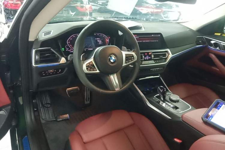 Used BMW 4 Series 2022 425i M Sport Package Center Console