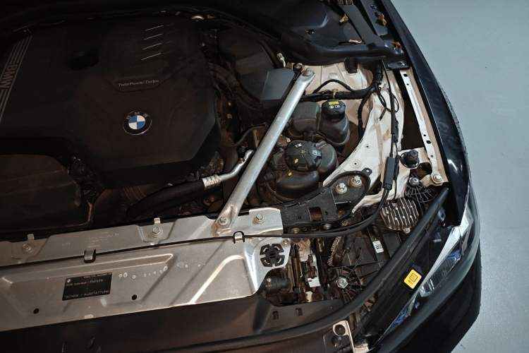 Used BMW 4 Series 2022 430i Gran Coupe M Sport Night Edition Engine Bay Left