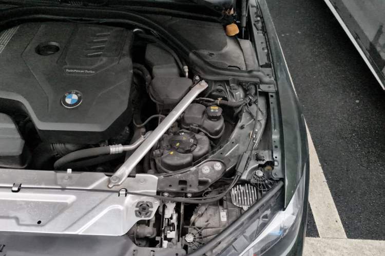 Used BMW 4 Series 2022 430i Gran Coupe M Sport Night Edition Engine Bay Left