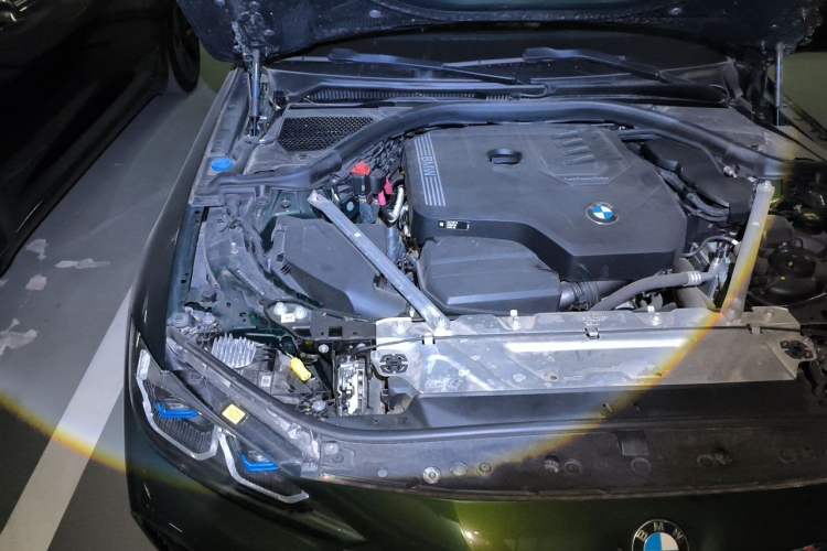 Used BMW 4 Series 2022 Second Facelift 430i M Sport Night Edition Package Engine Bay Right