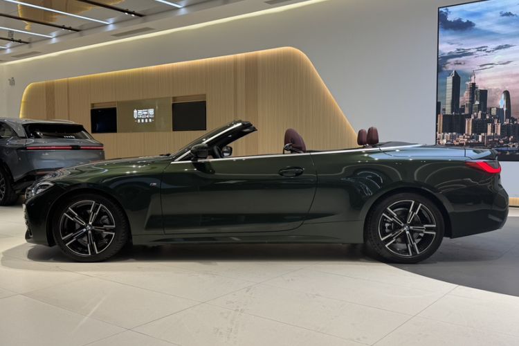 Used BMW 4 Series 2022 425i Convertible M Sport Package Exterior 3