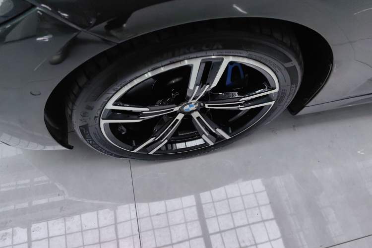 Used BMW 4 Series 2022 425i Convertible M Sport Package Exterior 7