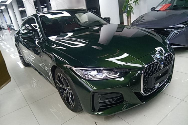 Used BMW 4 Series 2022 425i M Sport Package Front Right 45 Deg
