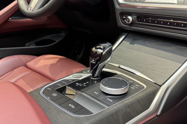 Used BMW 4 Series 2022 425i Convertible M Sport Package Gear Lever