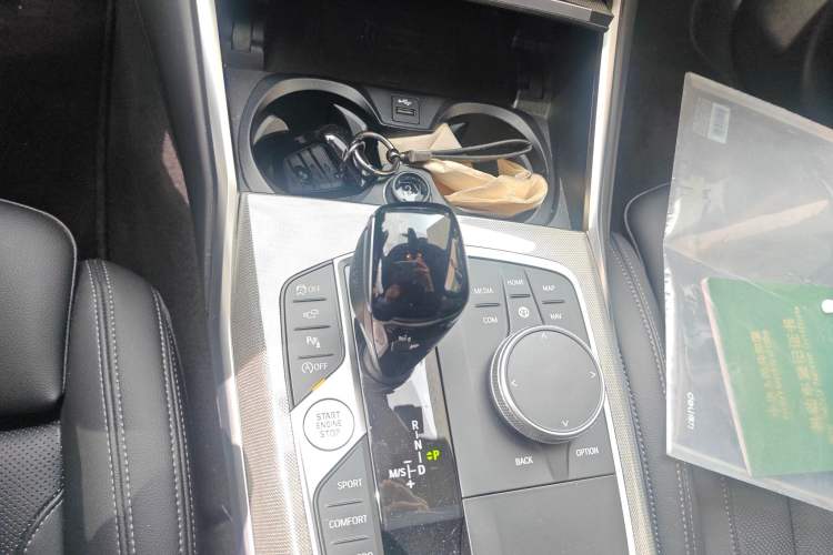 Used BMW 4 Series 2022 430i Gran Coupe M Sport Night Edition Gear Lever
