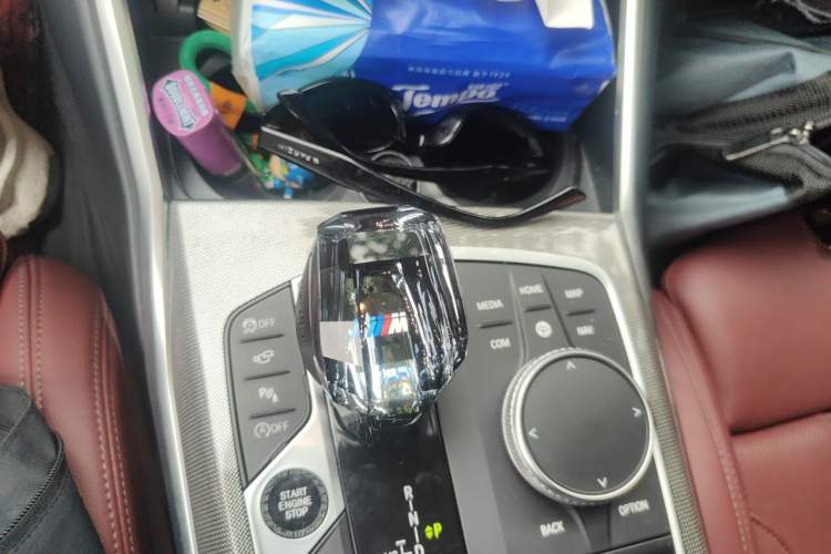 Used BMW 4 Series 2022 Second Facelift 430i Convertible M Sport Night Edition Package Gear Lever