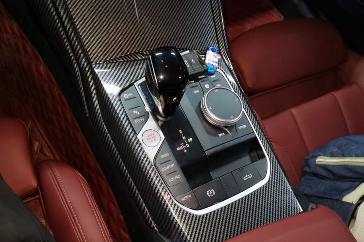 Used BMW 4 Series 2022 425i Convertible M Sport Package Gear Lever