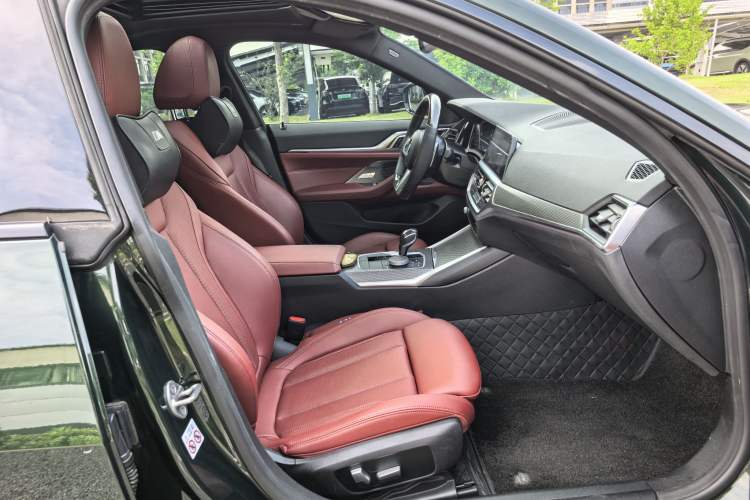 Used BMW 4 Series 2022 425i Gran Coupe M Sport Night Edition Interior 12