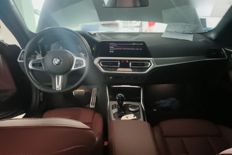 Used BMW 4 Series 2022 Revised 425i M Sport Night Edition Package Interior 2