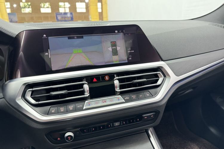 Used BMW 4 Series 2022 Second Facelift 430i M Sport Night Edition Package Interior 2