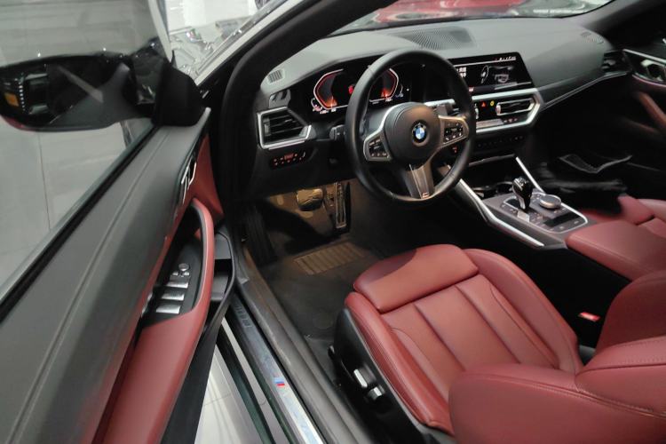 Used BMW 4 Series 2022 425i Convertible M Sport Package Interior 3