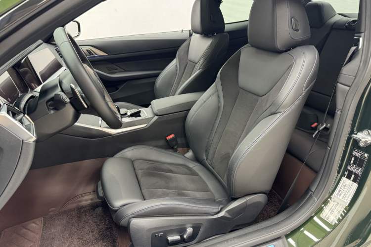 Used BMW 4 Series 2022 Second Facelift 430i M Sport Night Edition Package Interior 3