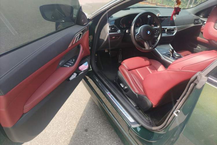 Used BMW 4 Series 2022 Second Facelift 430i Convertible M Sport Night Edition Package Interior 3