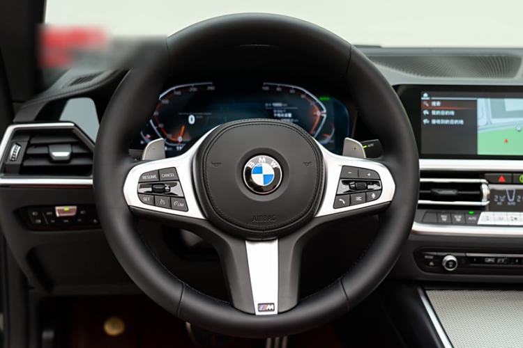 Used BMW 4 Series 2022 Revised 425i Convertible M Sport Night Edition Package Interior 4