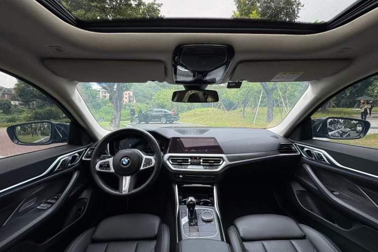 Used BMW 4 Series 2022 425i Gran Coupe M Sport Package Interior 5