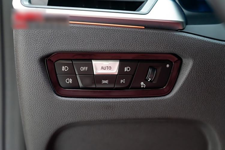 Used BMW 4 Series 2022 Revised 425i Convertible M Sport Night Edition Package Interior 8