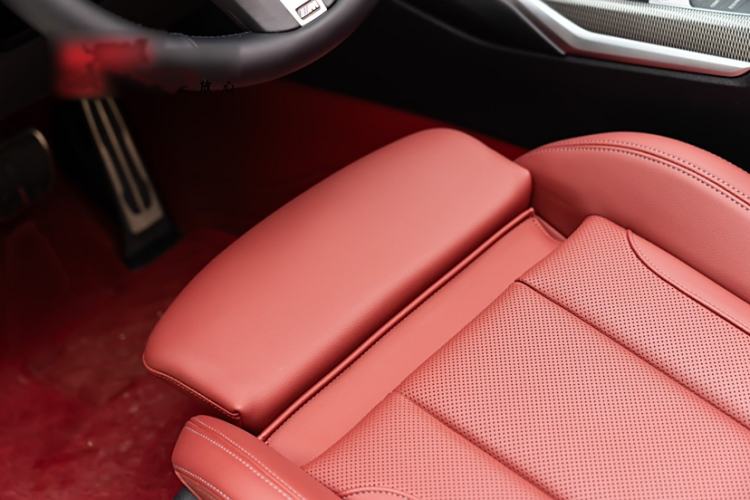 Used BMW 4 Series 2022 Revised 425i Convertible M Sport Night Edition Package Interior 9